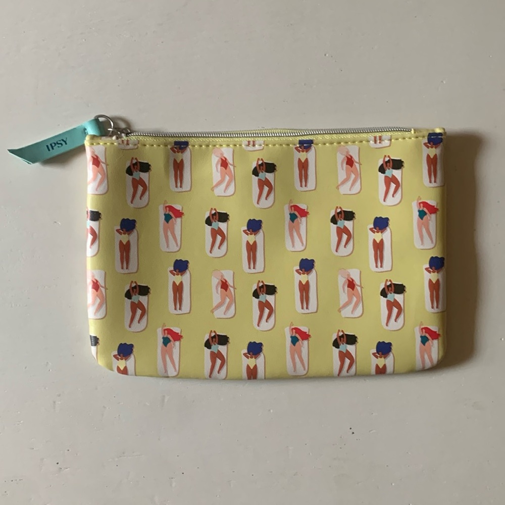sunbathing Ipsy bag (FREE with purchase!)